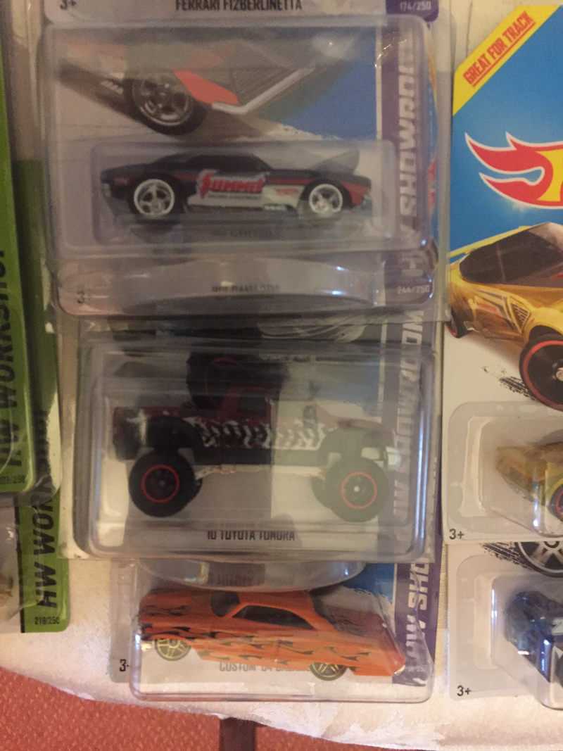 Illustration for article titled Colossal Die-Cast Collection - Box 67 - Whattaya Know, Hot Wheels!
